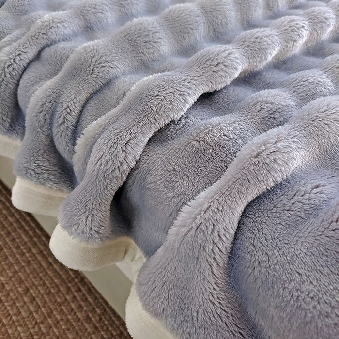 91家纺网 家纺一手货源 找家纺 伊凡毯业 2025新款260克云貂绒毛毯盖毯子直播爆款跑量毛毯 泡泡毯-浅紫