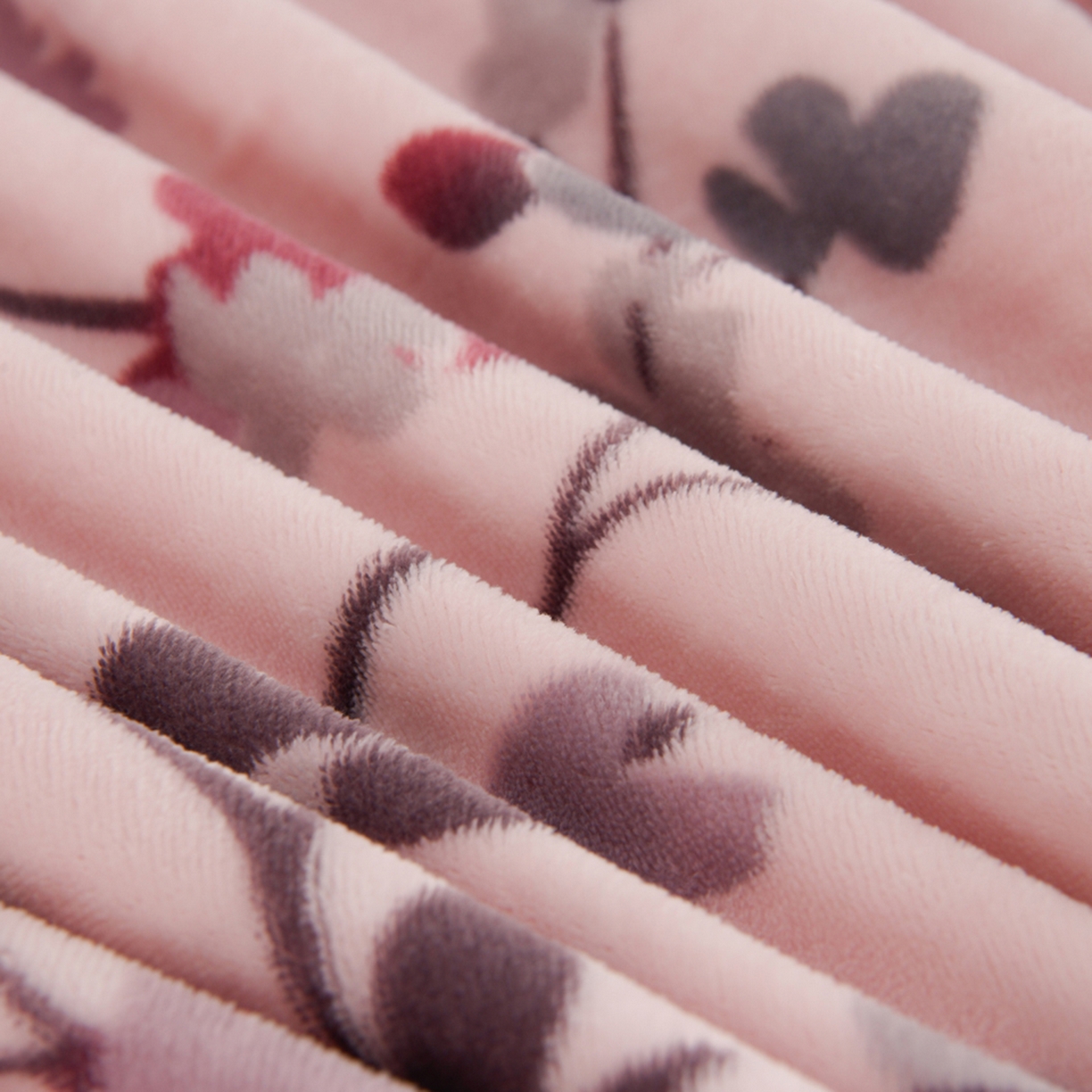 91家纺网 家纺一手货源 找家纺 紫月轩家纺 2025新款韩版牛奶绒花边款四件套 花枝招展