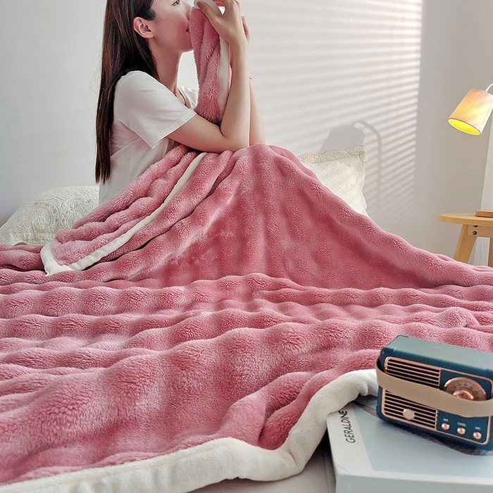 91家纺网 家纺一手货源 找家纺 伊凡毯业 2025新款260克云貂绒毛毯盖毯子直播爆款跑量毛毯 泡泡毯-粉色