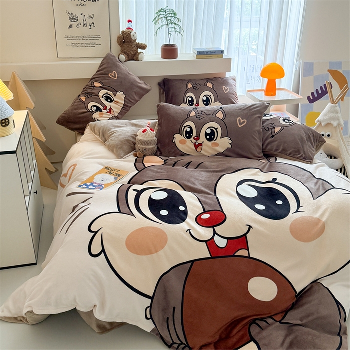 91家纺网 家纺一手货源 找家纺 潮邦创意家居 2025新款大版卡通牛奶绒四件套 可爱松鼠