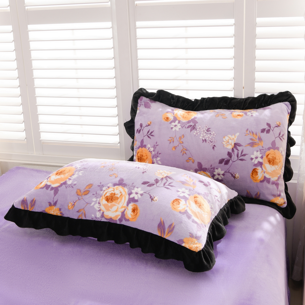 91家纺网 家纺一手货源 找家纺 紫月轩家纺 2025新款韩版牛奶绒花边款四件套 紫金花朵