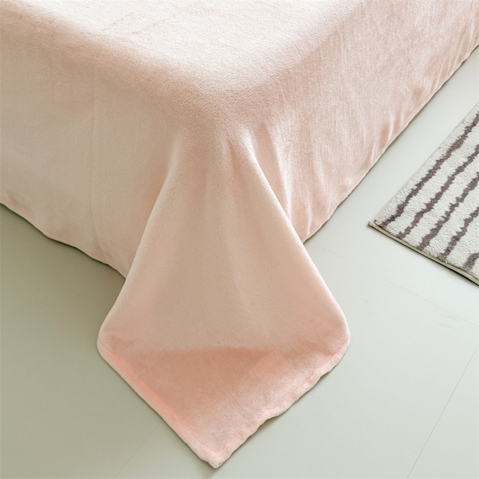 91家纺网 家纺一手货源 找家纺 潮邦创意家居 2025新款大版卡通牛奶绒四件套 女孩与兔