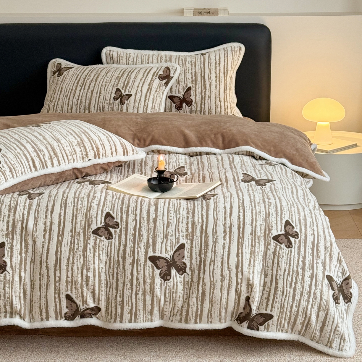 91家纺网 家纺一手货源 找家纺 沐棉家居 2025新款高克重立体雕花牛奶绒保暖四件套 光影蝴蝶