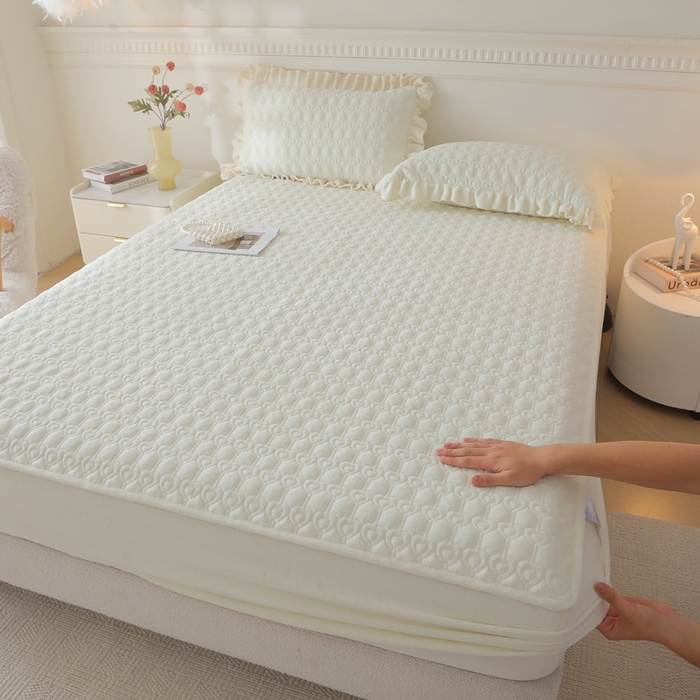 91家纺网 家纺一手货源 找家纺 （总）怡源梦 2025新款A类牛奶绒夹棉床笠三件套-甜心公主系列