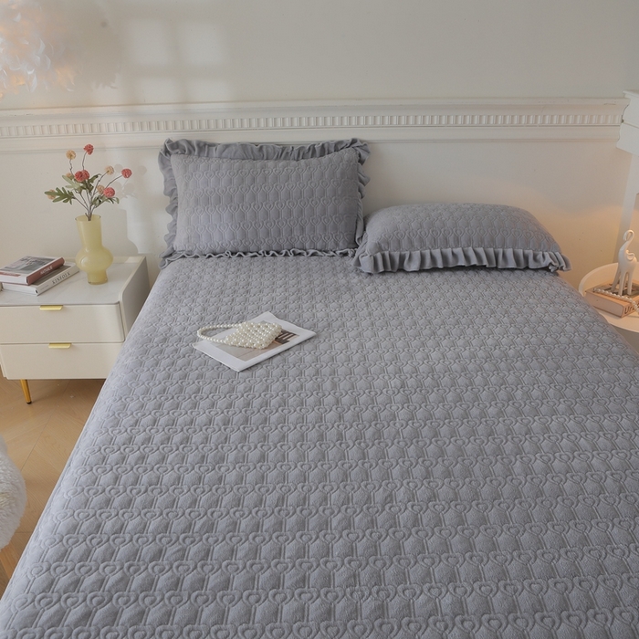 91家纺网 家纺一手货源 找家纺 （总）怡源梦 2025新款A类牛奶绒夹棉床笠三件套-甜心公主系列