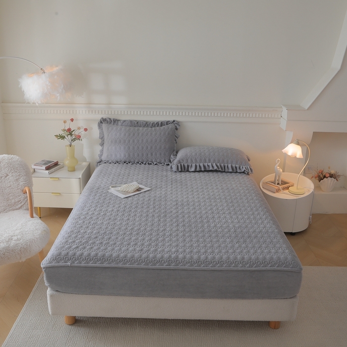 91家纺网 家纺一手货源 找家纺 （总）怡源梦 2025新款A类牛奶绒夹棉床笠三件套-甜心公主系列