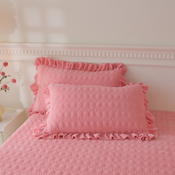 91家纺网 家纺一手货源 找家纺 怡源梦 2025新款A类牛奶绒夹棉床笠三件套-甜心公主系列 粉玉色