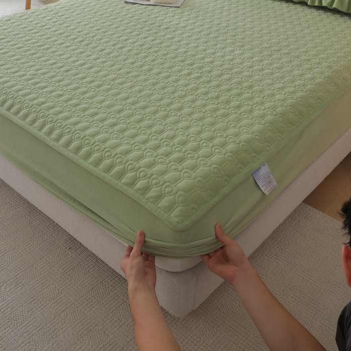 91家纺网 家纺一手货源 找家纺 怡源梦 2025新款A类牛奶绒夹棉床笠三件套-甜心公主系列 绿色