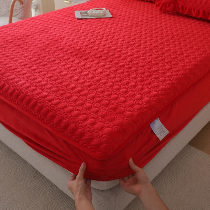 91家纺网 家纺一手货源 找家纺 怡源梦 2025新款A类牛奶绒夹棉床笠三件套-甜心公主系列 大红色