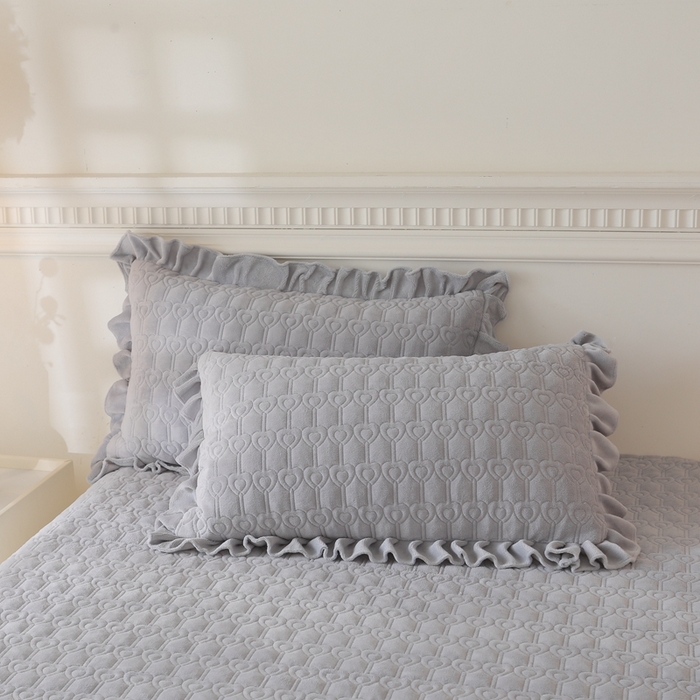 91家纺网 家纺一手货源 找家纺 怡源梦 2025新款A类牛奶绒夹棉床笠三件套-甜心公主系列 灰色