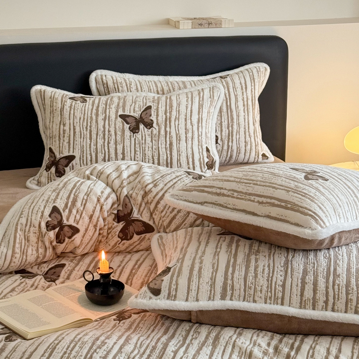 91家纺网 家纺一手货源 找家纺 沐棉家居 2025新款高克重立体雕花牛奶绒保暖四件套 光影蝴蝶