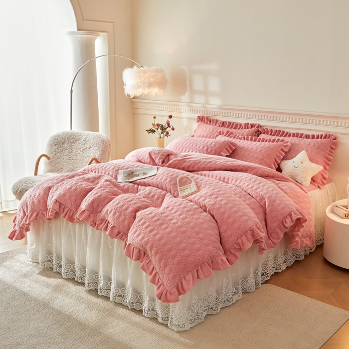 91家纺网 家纺一手货源 找家纺 怡源梦 2025新款牛奶绒床裙四件套-甜心公主系列 粉玉色