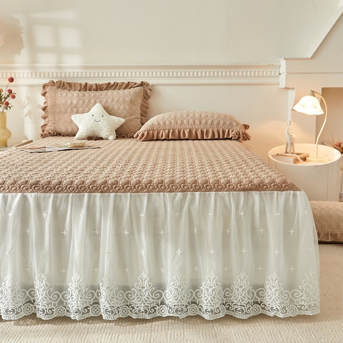 91家纺网 家纺一手货源 找家纺 怡源梦 2025新款牛奶绒床裙四件套-甜心公主系列 咖色