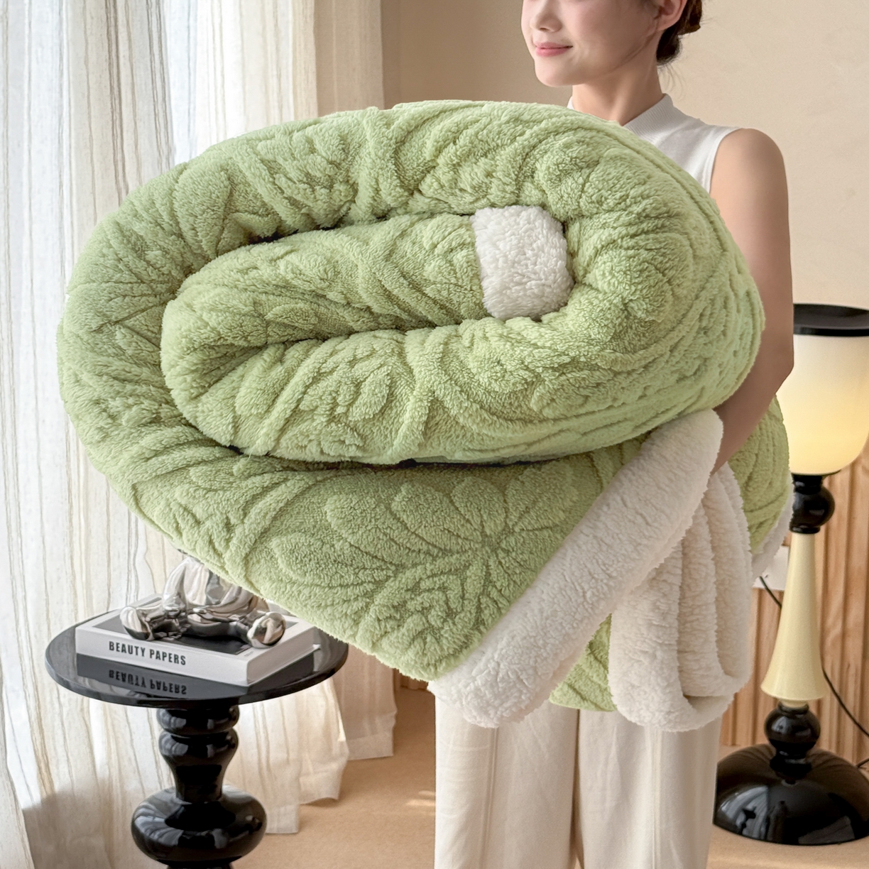 91家纺网 家纺一手货源 找家纺 欧邦 2025新款提塔芙绒绒羊羔绒毛毯-繁花 繁花-复古绿