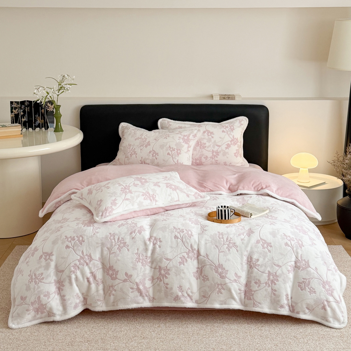 91家纺网 家纺一手货源 找家纺 沐棉家居 2025新款高克重立体雕花牛奶绒保暖四件套 花舞倩影