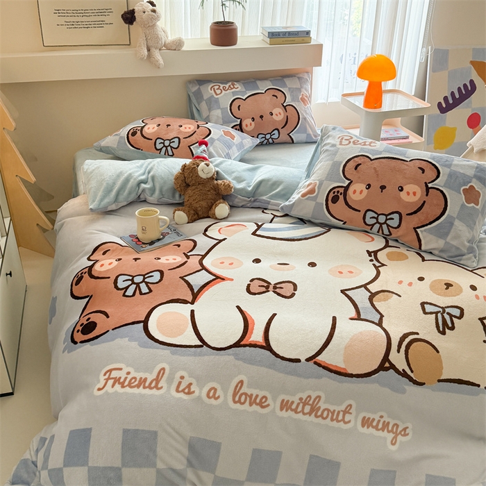 91家纺网 家纺一手货源 找家纺 潮邦创意家居 2025新款大版卡通牛奶绒四件套 熊熊party