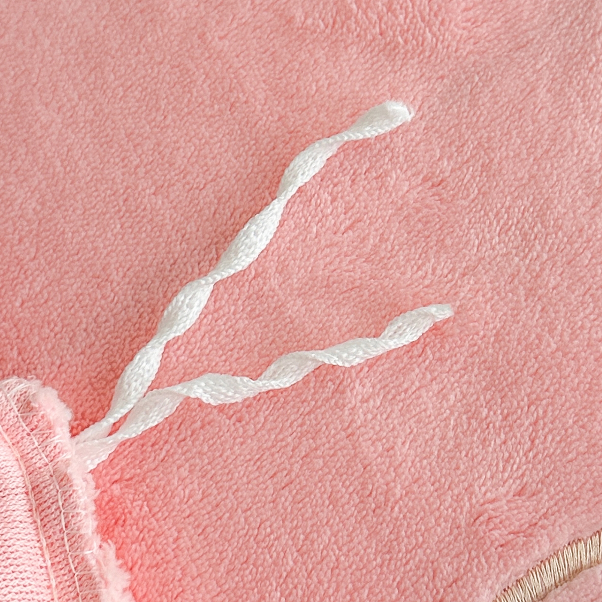 91家纺网 家纺一手货源 找家纺 悦织湾家纺 2025新款牛奶绒纯色刺绣四件套-宽镜 宽镜-粉色