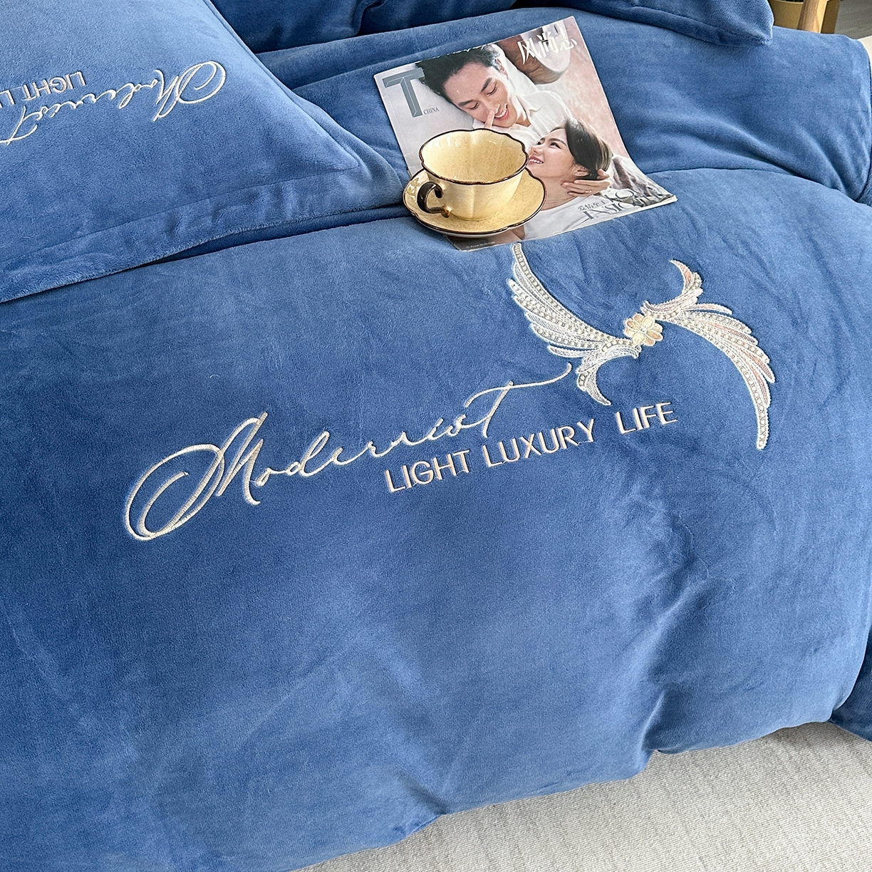 91家纺网 家纺一手货源 找家纺 （总）悦织湾家纺 2025新款牛奶绒纯色刺绣四件套-宽镜