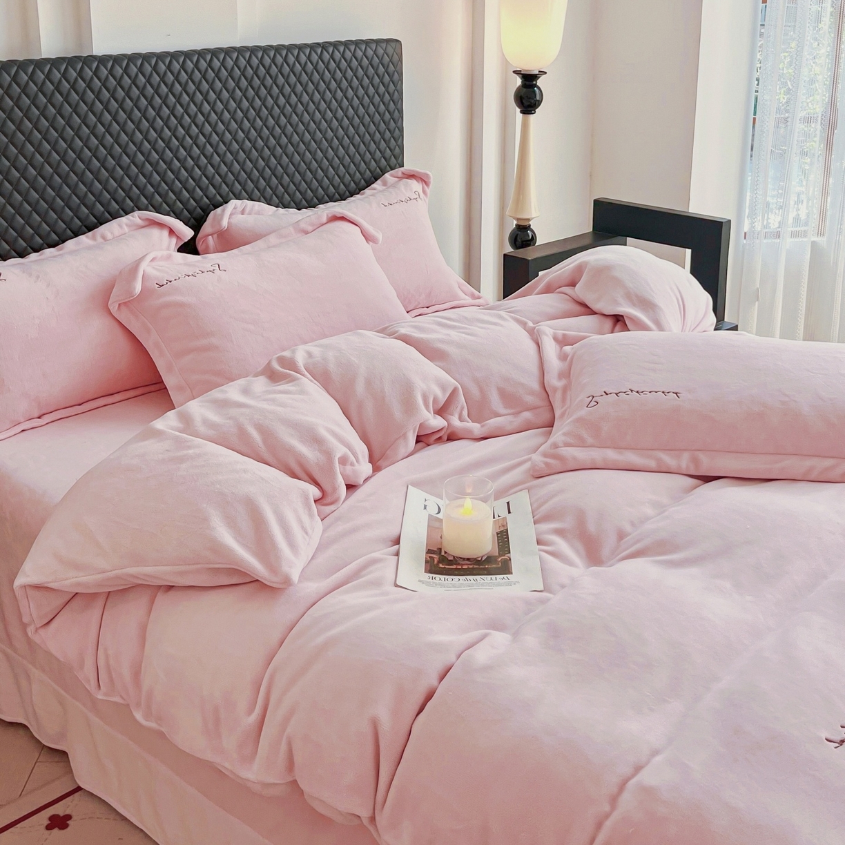 91家纺网 家纺一手货源 找家纺 庭笙 2025新款加厚牛奶绒8斤/9斤纯色蓄热保暖四件套-米莱 米莱-粉