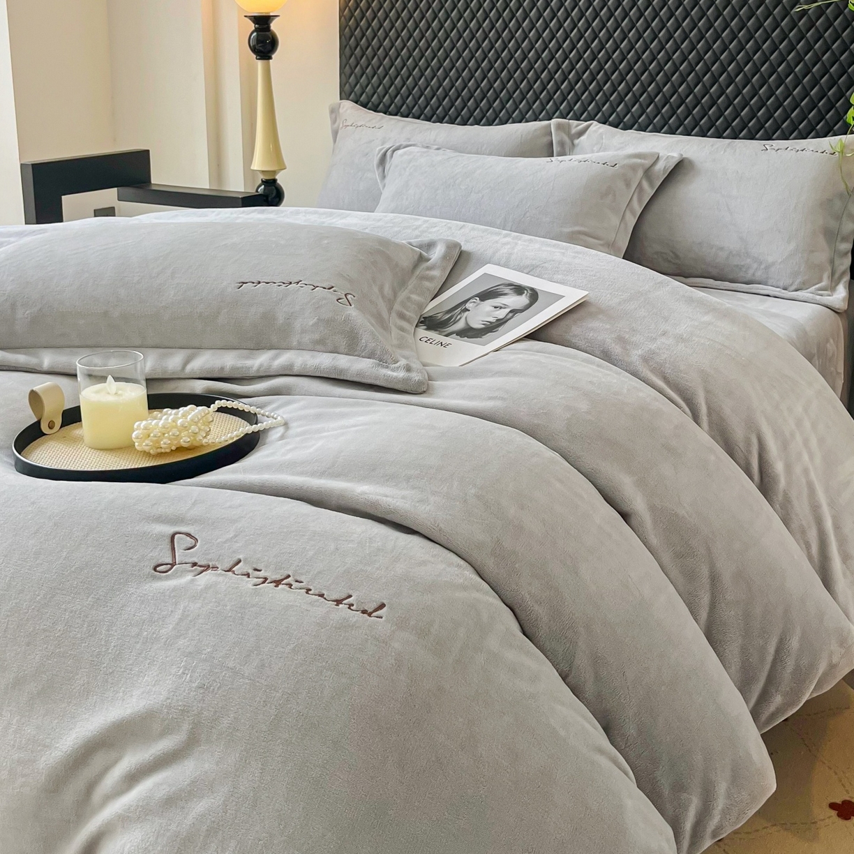 91家纺网 家纺一手货源 找家纺 （总）庭笙 2025新款加厚牛奶绒8斤/9斤纯色蓄热保暖四件套-米莱