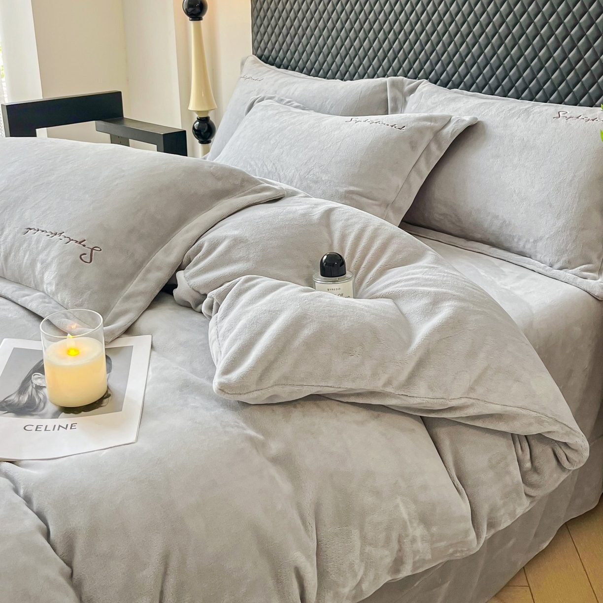 91家纺网 家纺一手货源 找家纺 庭笙 2025新款加厚牛奶绒8斤/9斤纯色蓄热保暖四件套-米莱 米莱-灰