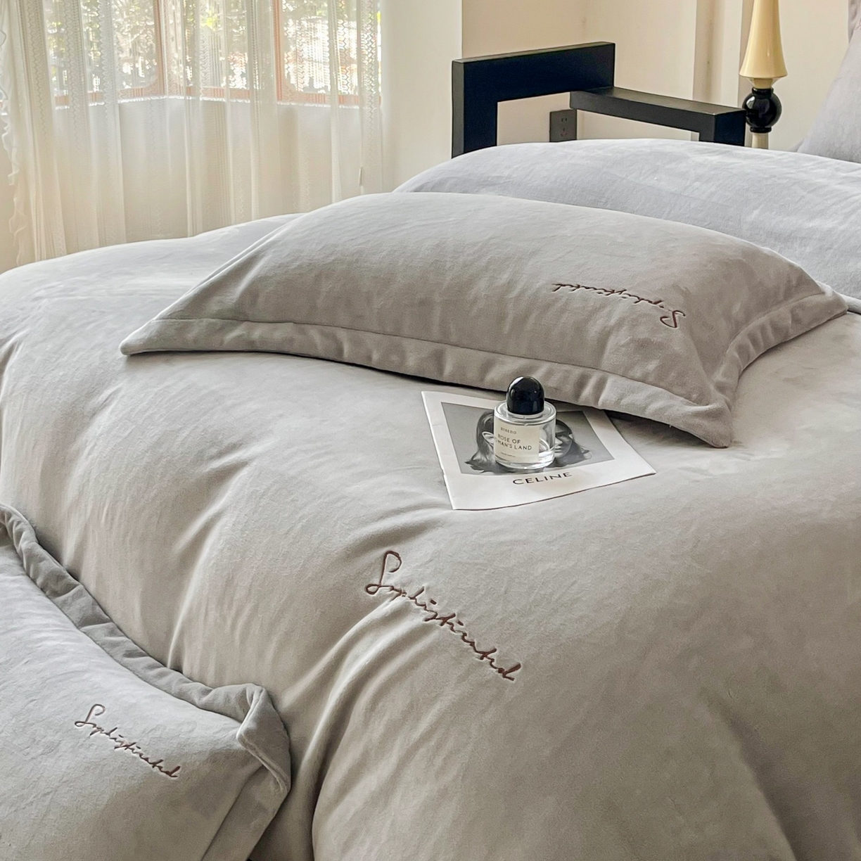 91家纺网 家纺一手货源 找家纺 庭笙 2025新款加厚牛奶绒8斤/9斤纯色蓄热保暖四件套-米莱 米莱-灰