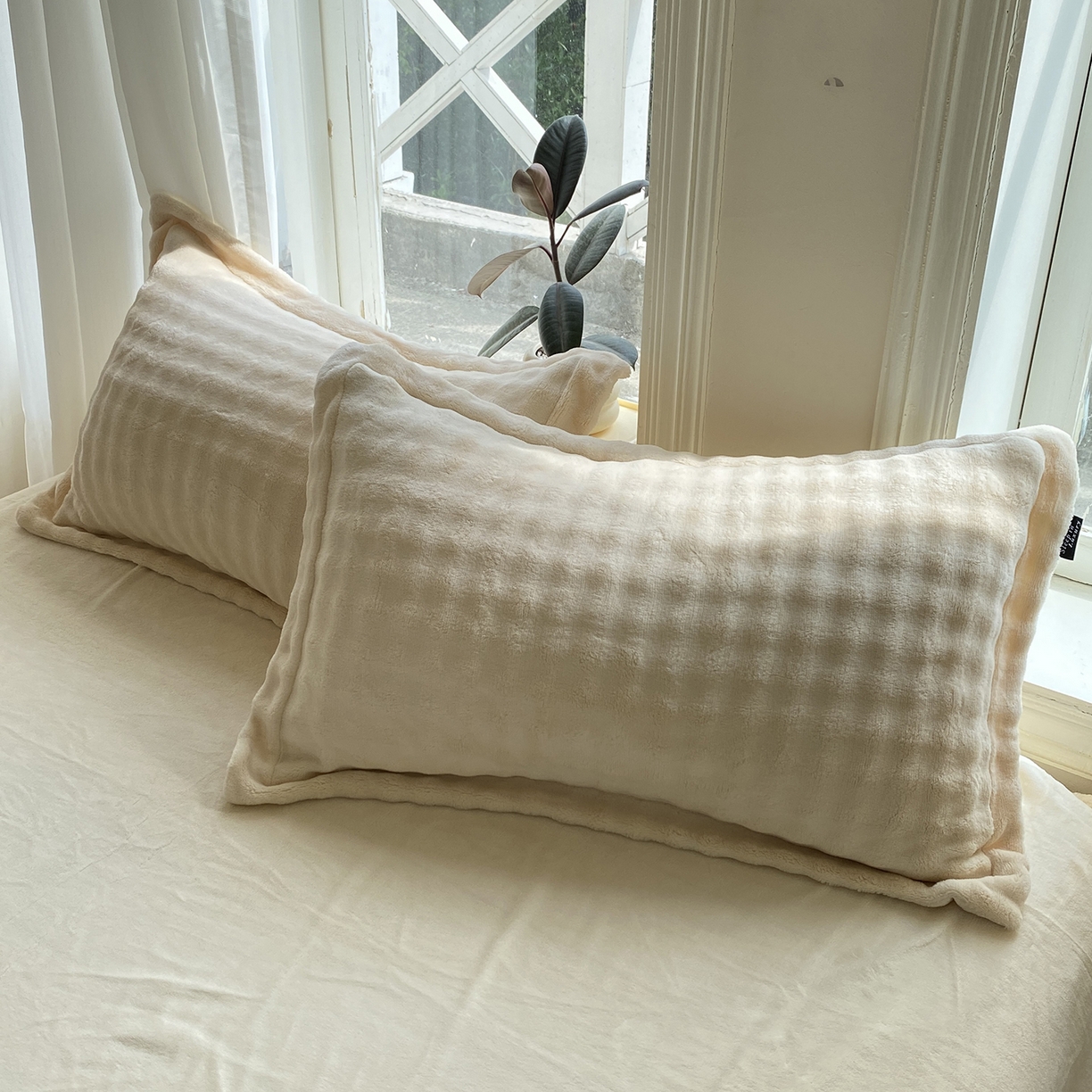 91家纺网 家纺一手货源 找家纺 悦织湾家纺 2025新款泡泡绒仿兔毛绒四件套牛奶绒纯色轻奢床上用品4件套货源足 泡泡绒-米白