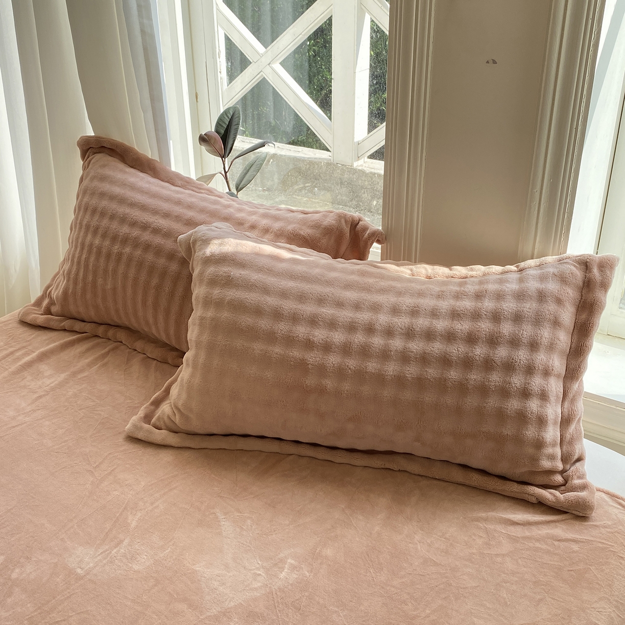 91家纺网 家纺一手货源 找家纺 悦织湾家纺 2025新款泡泡绒仿兔毛绒四件套牛奶绒纯色轻奢床上用品4件套货源足 泡泡绒-浅粉