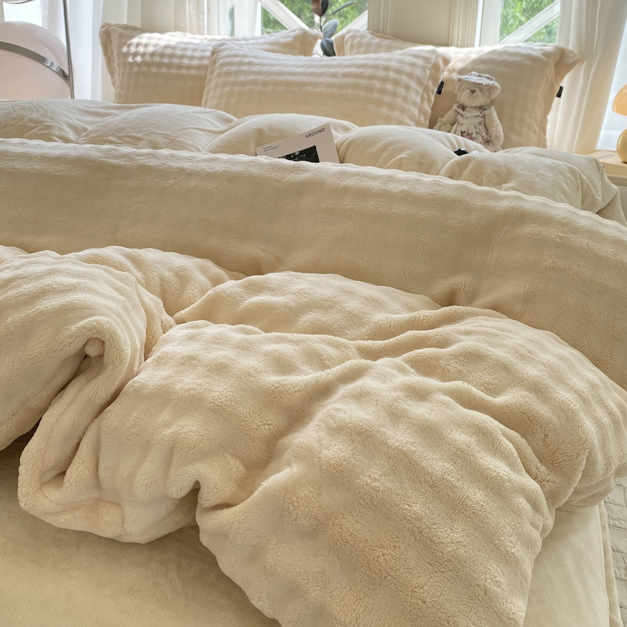 91家纺网 家纺一手货源 找家纺 悦织湾家纺 2025新款泡泡绒仿兔毛绒四件套牛奶绒纯色轻奢床上用品4件套货源足 泡泡绒-米白