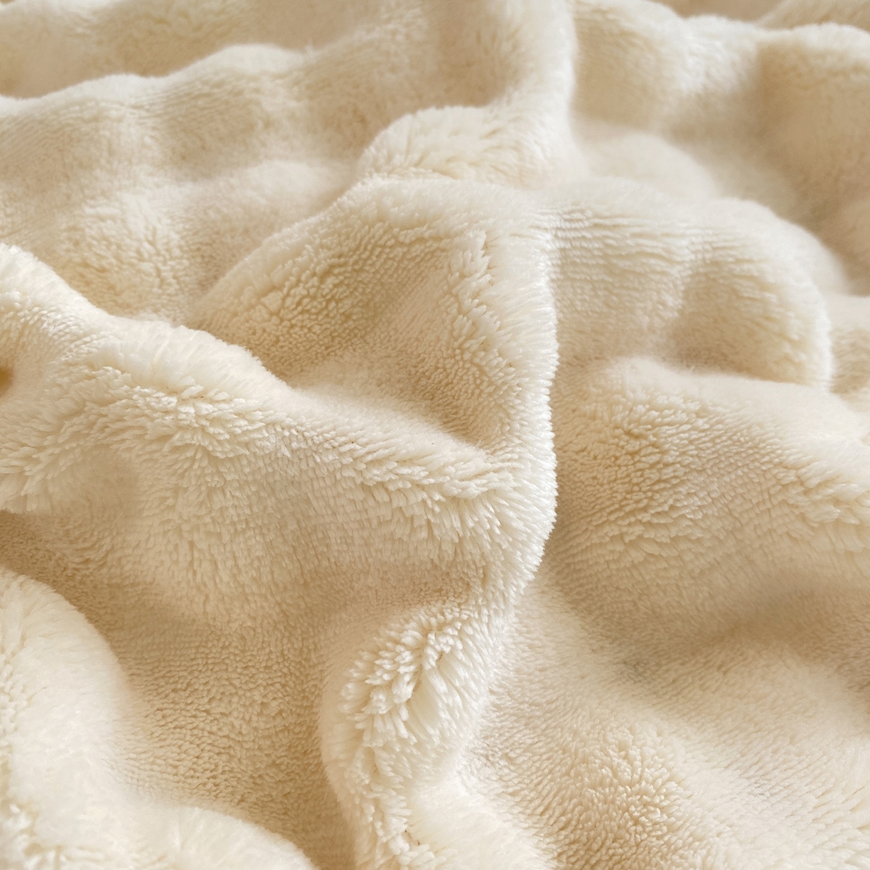 91家纺网 家纺一手货源 找家纺 悦织湾家纺 2025新款泡泡绒仿兔毛绒四件套牛奶绒纯色轻奢床上用品4件套货源足 泡泡绒-米白