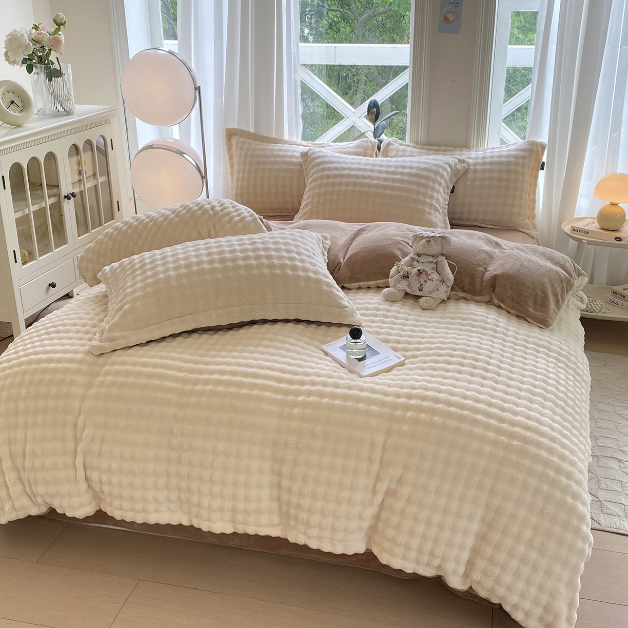 91家纺网 家纺一手货源 找家纺 悦织湾家纺 2025新款泡泡绒仿兔毛绒四件套牛奶绒纯色轻奢床上用品4件套货源足 泡泡绒-奶咖