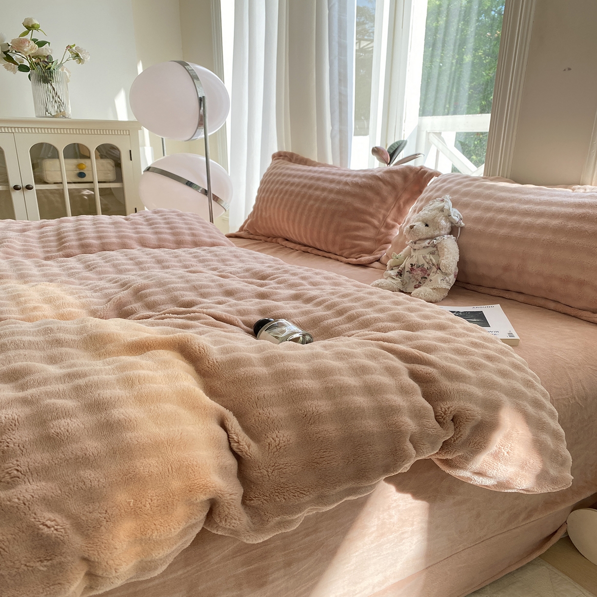 91家纺网 家纺一手货源 找家纺 悦织湾家纺 2025新款泡泡绒仿兔毛绒四件套牛奶绒纯色轻奢床上用品4件套货源足 泡泡绒-浅粉