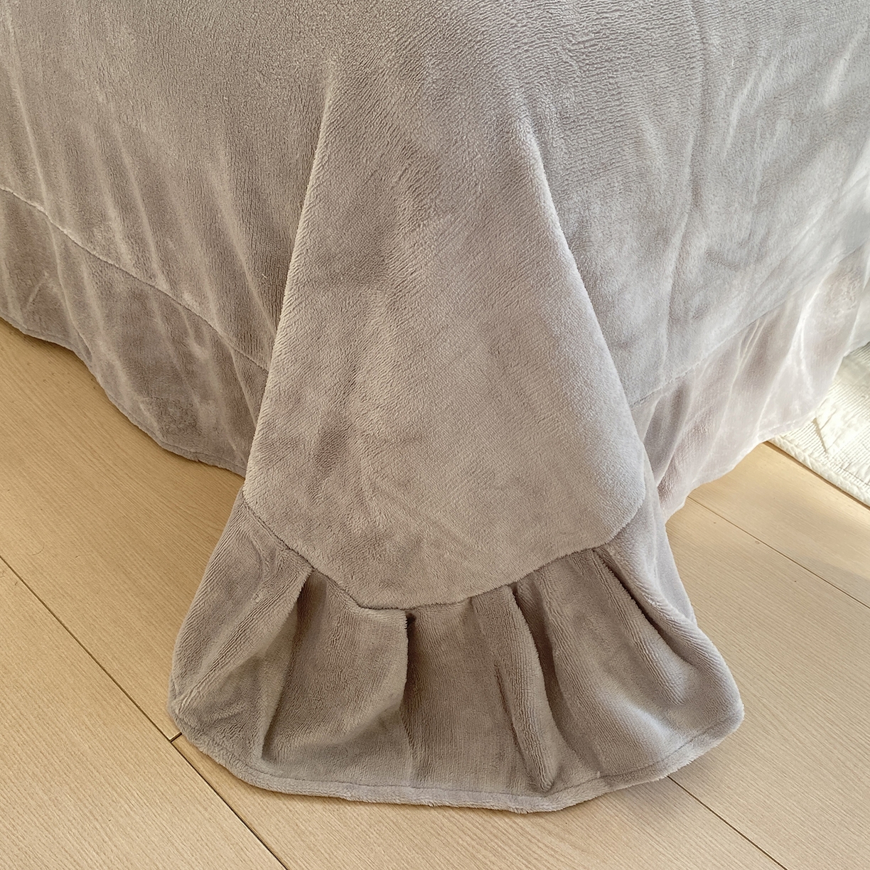 91家纺网 家纺一手货源 找家纺 悦织湾家纺 2025新款泡泡绒仿兔毛绒四件套牛奶绒纯色轻奢床上用品4件套货源足 泡泡绒-高级灰