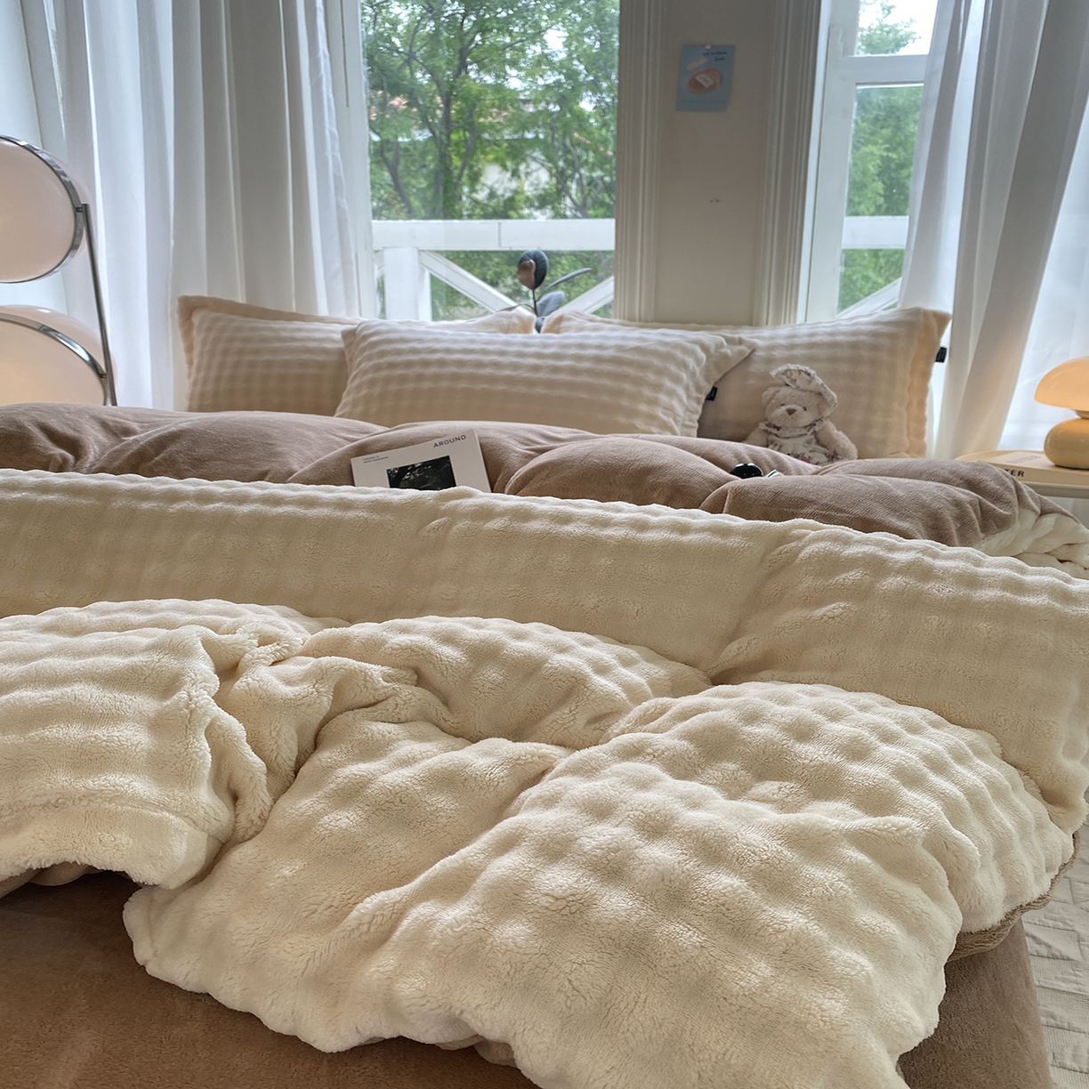 91家纺网 家纺一手货源 找家纺 悦织湾家纺 2025新款泡泡绒仿兔毛绒四件套牛奶绒纯色轻奢床上用品4件套货源足 泡泡绒-奶咖