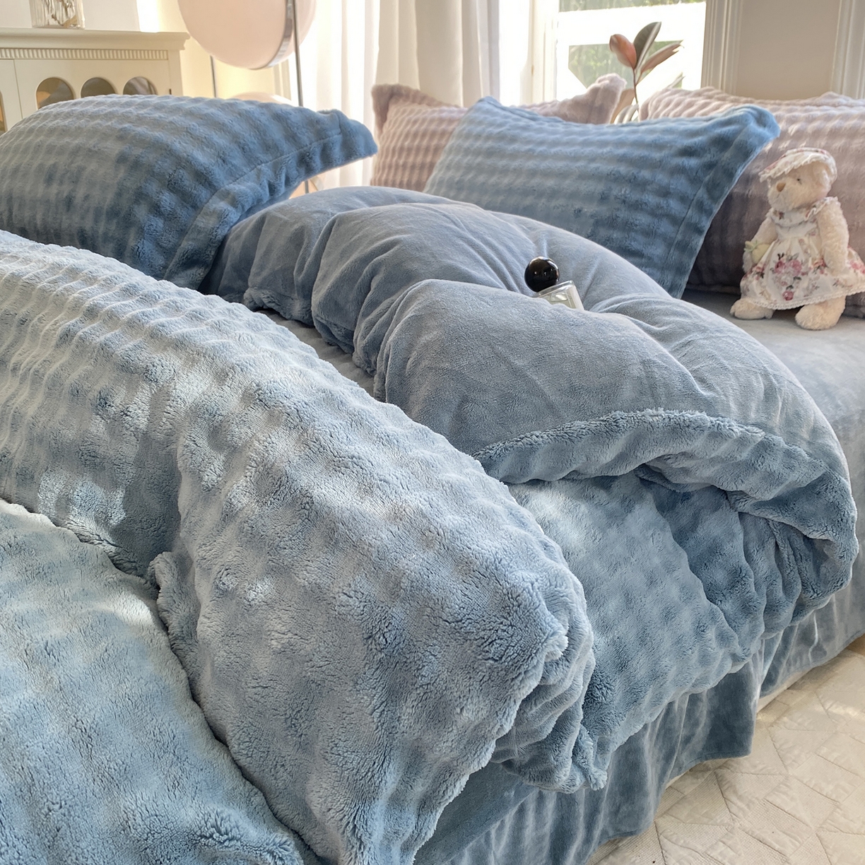 91家纺网 家纺一手货源 找家纺 （总）悦织湾家纺 2025新款泡泡绒仿兔毛绒四件套牛奶绒纯色轻奢床上用品4件套货源足