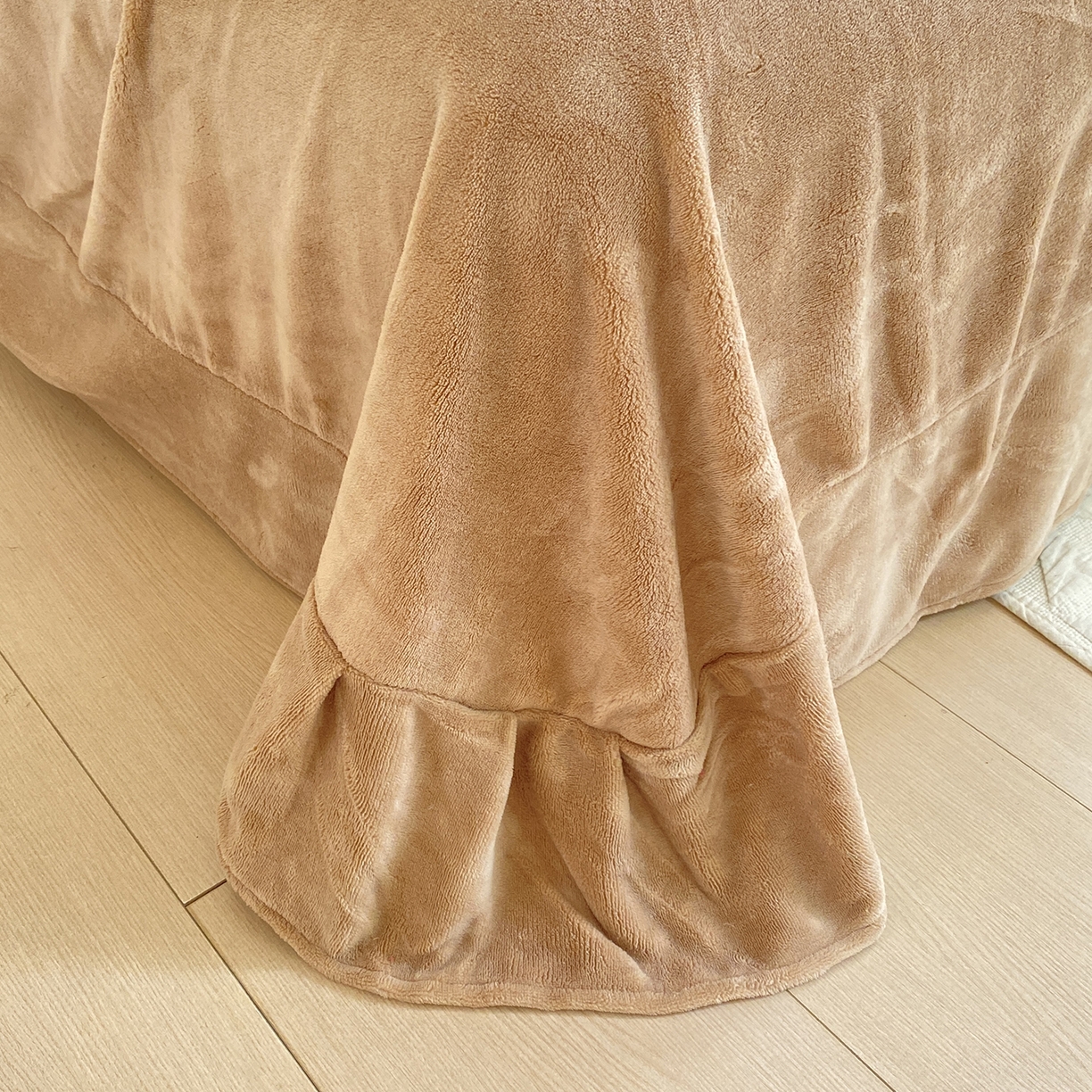 91家纺网 家纺一手货源 找家纺 悦织湾家纺 2025新款泡泡绒仿兔毛绒四件套牛奶绒纯色轻奢床上用品4件套货源足 泡泡绒-奶咖