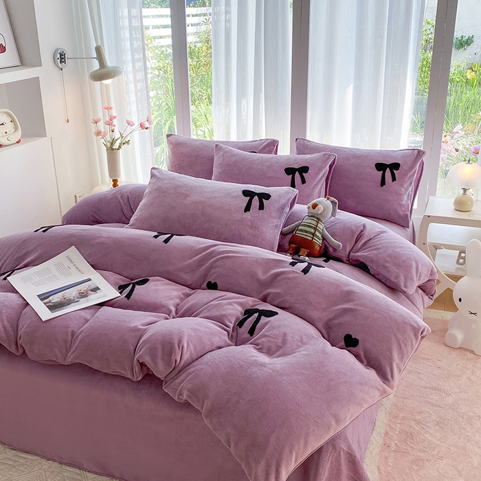 91家纺网 家纺一手货源 找家纺 （总）茉礼 2025新款心动蝴蝶结A类加厚牛奶绒四件套毛巾绣四件套