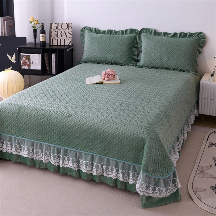 91家纺网 家纺一手货源 找家纺 畅畅家纺 2025新款11斤纯色韩版冬季超柔加厚牛奶花边床盖四件套 果绿