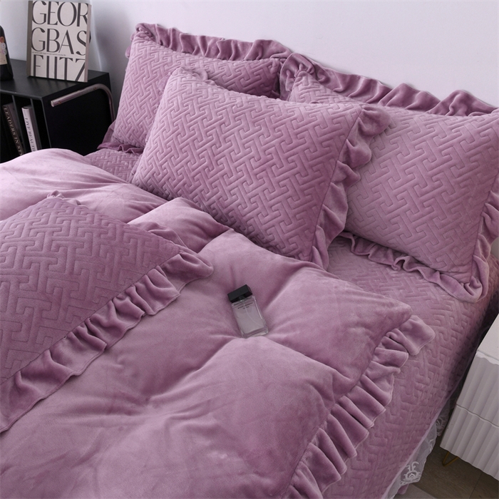 91家纺网 家纺一手货源 找家纺 畅畅家纺 2025新款11斤纯色韩版冬季超柔加厚牛奶花边床盖四件套 罗兰紫