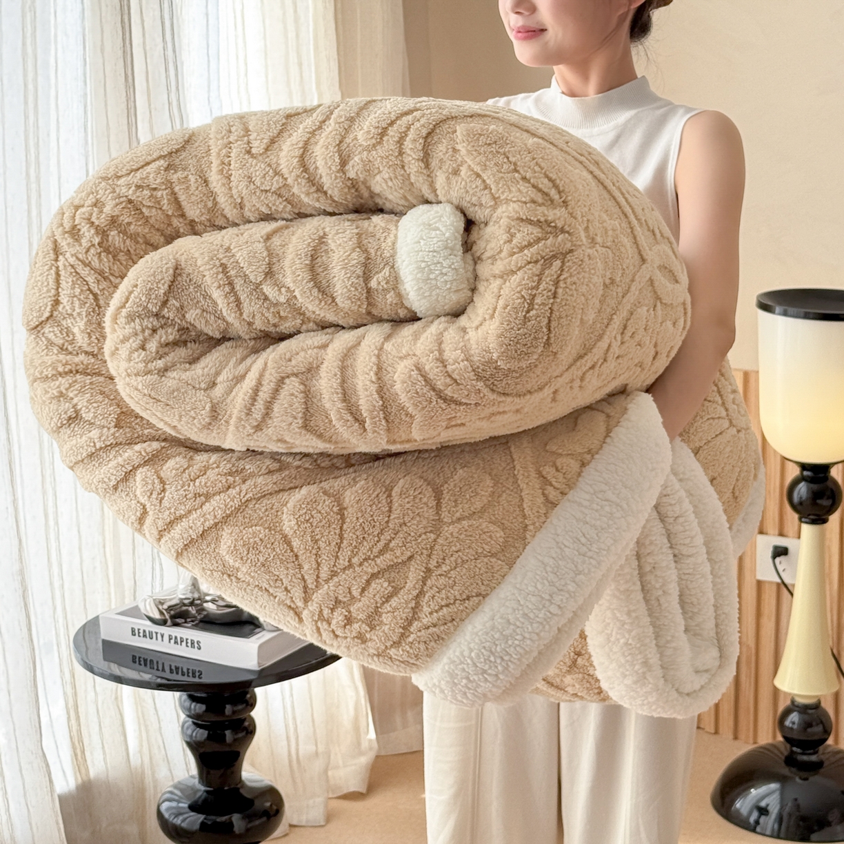 91家纺网 家纺一手货源 找家纺 欧邦 2025新款提塔芙绒绒羊羔绒毛毯-繁花 繁花-香槟咖