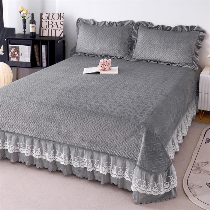 91家纺网 家纺一手货源 找家纺 畅畅家纺 2025新款11斤纯色韩版冬季超柔加厚牛奶花边床盖四件套 浅灰