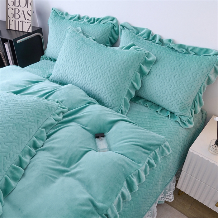 91家纺网 家纺一手货源 找家纺 畅畅家纺 2025新款11斤纯色韩版冬季超柔加厚牛奶花边床盖四件套 青蓝