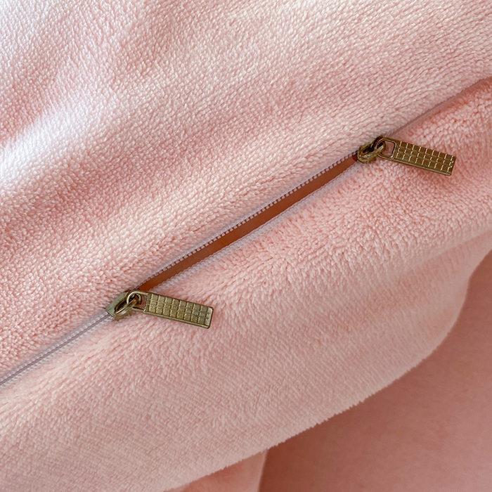 91家纺网 家纺一手货源 找家纺 茉礼 2025新款心动蝴蝶结A类加厚牛奶绒四件套毛巾绣四件套 心动粉