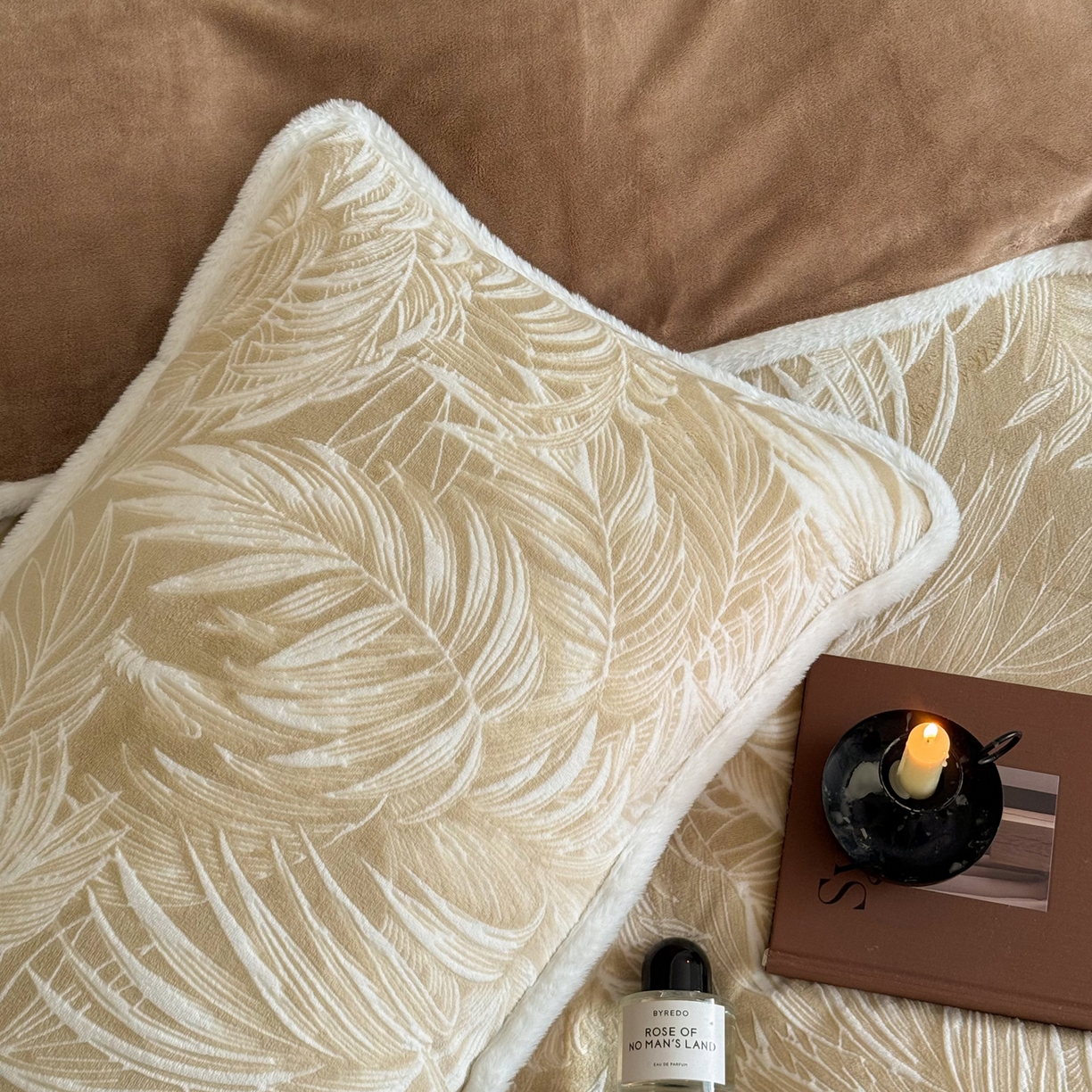 91家纺网 家纺一手货源 找家纺 沐棉家居 2025新款高克重立体雕花牛奶绒保暖四件套 热带雨林