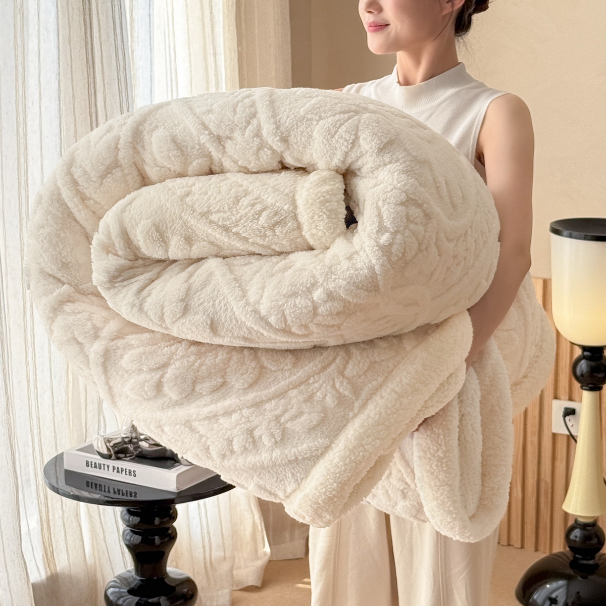 91家纺网 家纺一手货源 找家纺 欧邦 2025新款提塔芙绒绒羊羔绒毛毯-繁花 繁花-象牙白