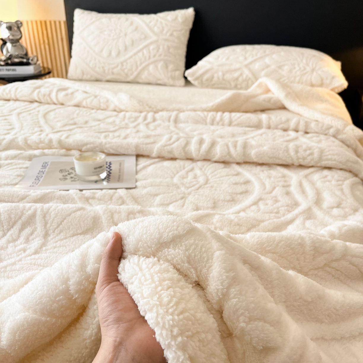 91家纺网 家纺一手货源 找家纺 欧邦 2025新款提塔芙绒绒羊羔绒毛毯-繁花 繁花-象牙白