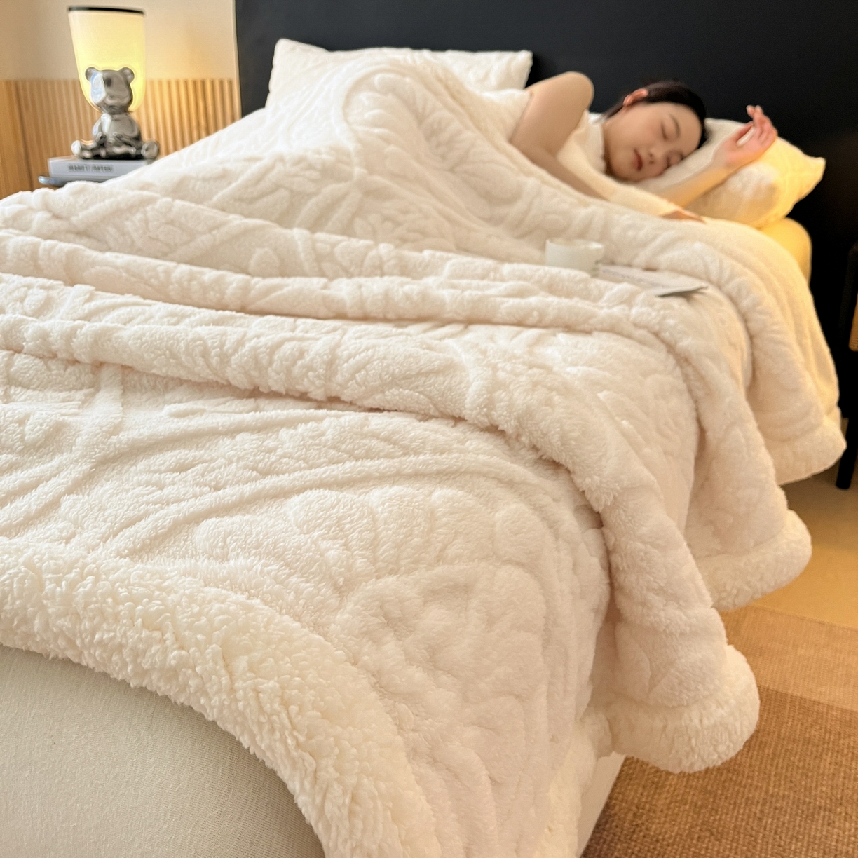 91家纺网 家纺一手货源 找家纺 欧邦 2025新款提塔芙绒绒羊羔绒毛毯-繁花 繁花-象牙白