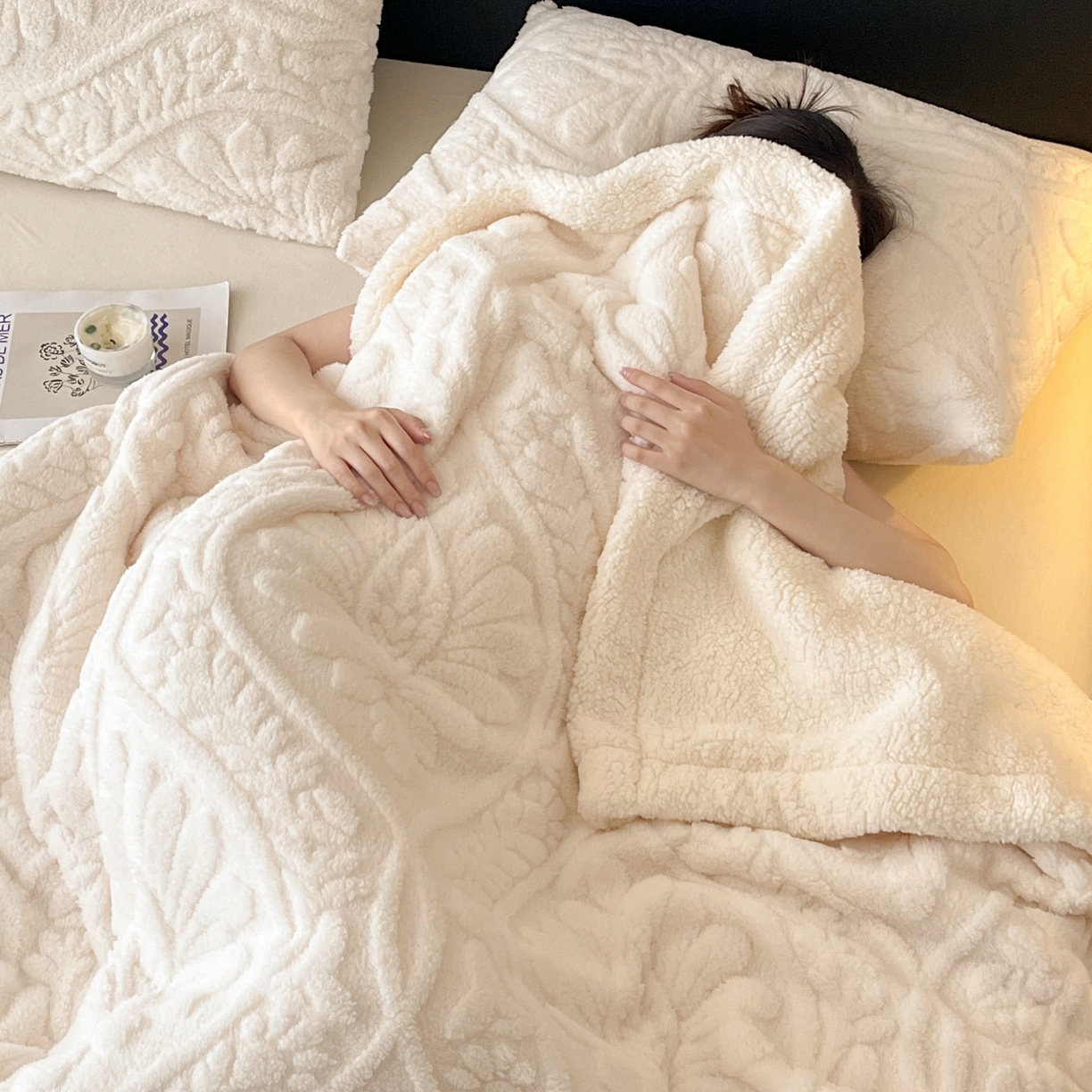 91家纺网 家纺一手货源 找家纺 欧邦 2025新款提塔芙绒绒羊羔绒毛毯-繁花 繁花-象牙白