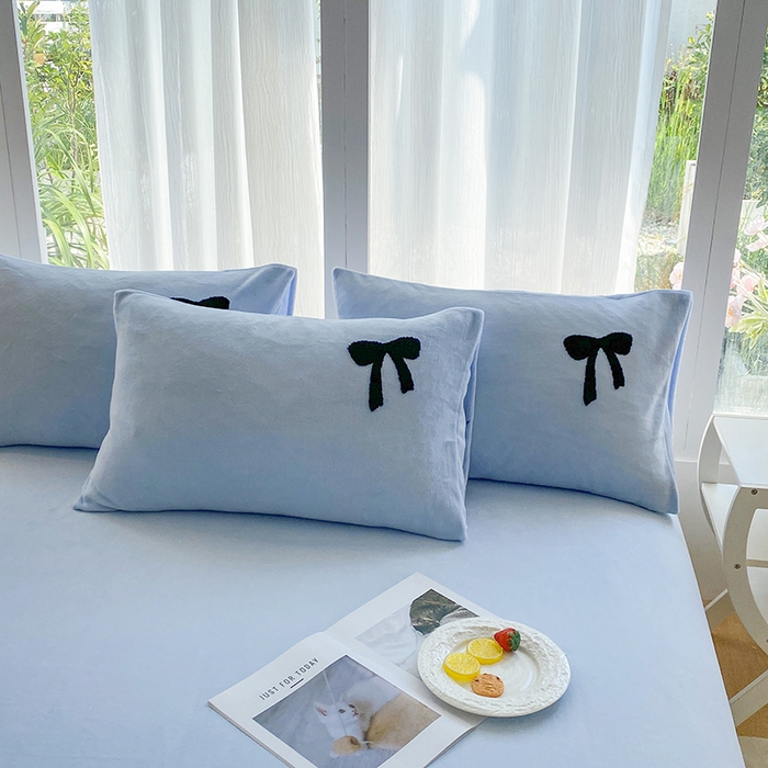 91家纺网 家纺一手货源 找家纺 茉礼 2025新款心动蝴蝶结A类加厚牛奶绒四件套毛巾绣四件套 心动蓝