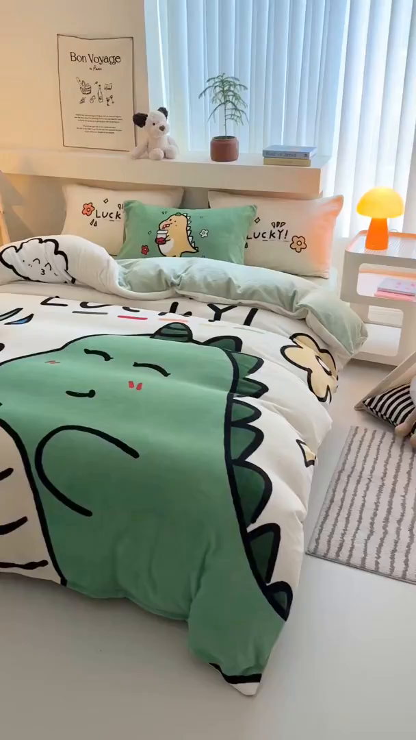 91家纺网 家纺一手货源 找家纺 潮邦创意家居 2025新款大版卡通牛奶绒四件套 友爱龙龙